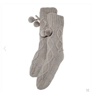 NWT muk luks cabin socks